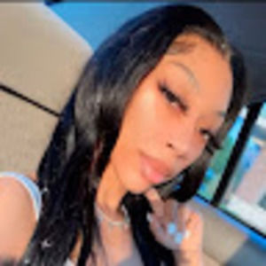 Meet your Posher, Lelia